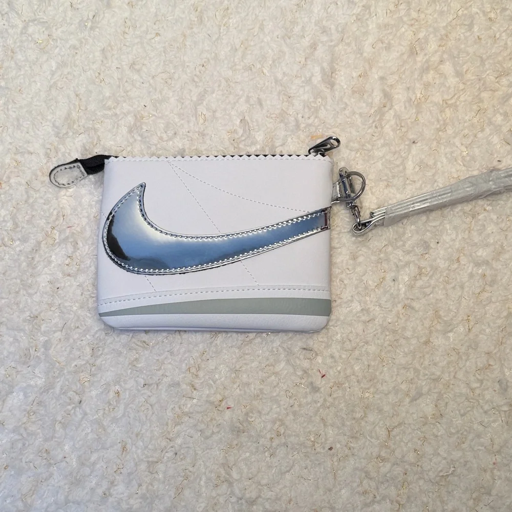 Nike Women's Silver and‎ Gray Wristlet